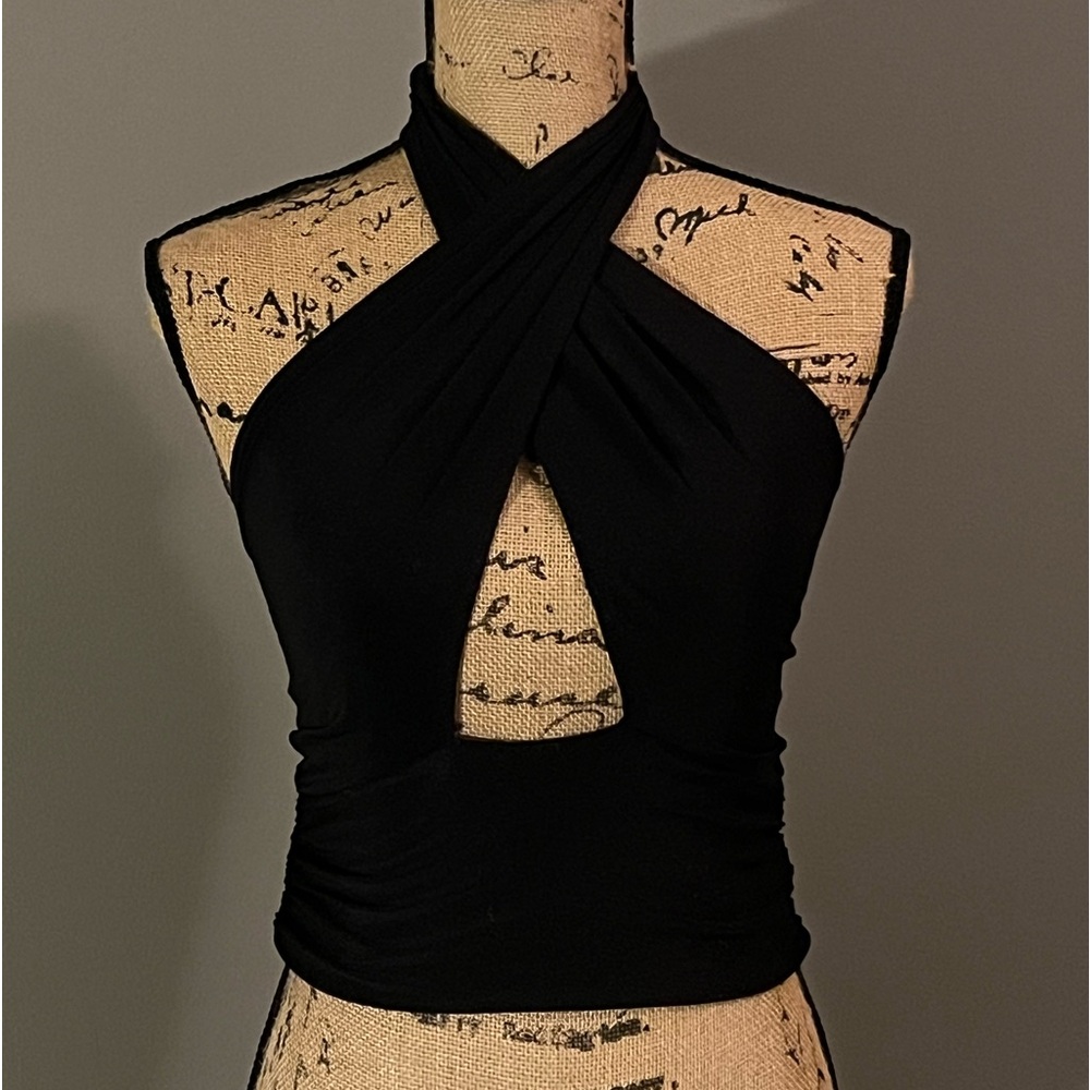 NWOT Twist Halter Top